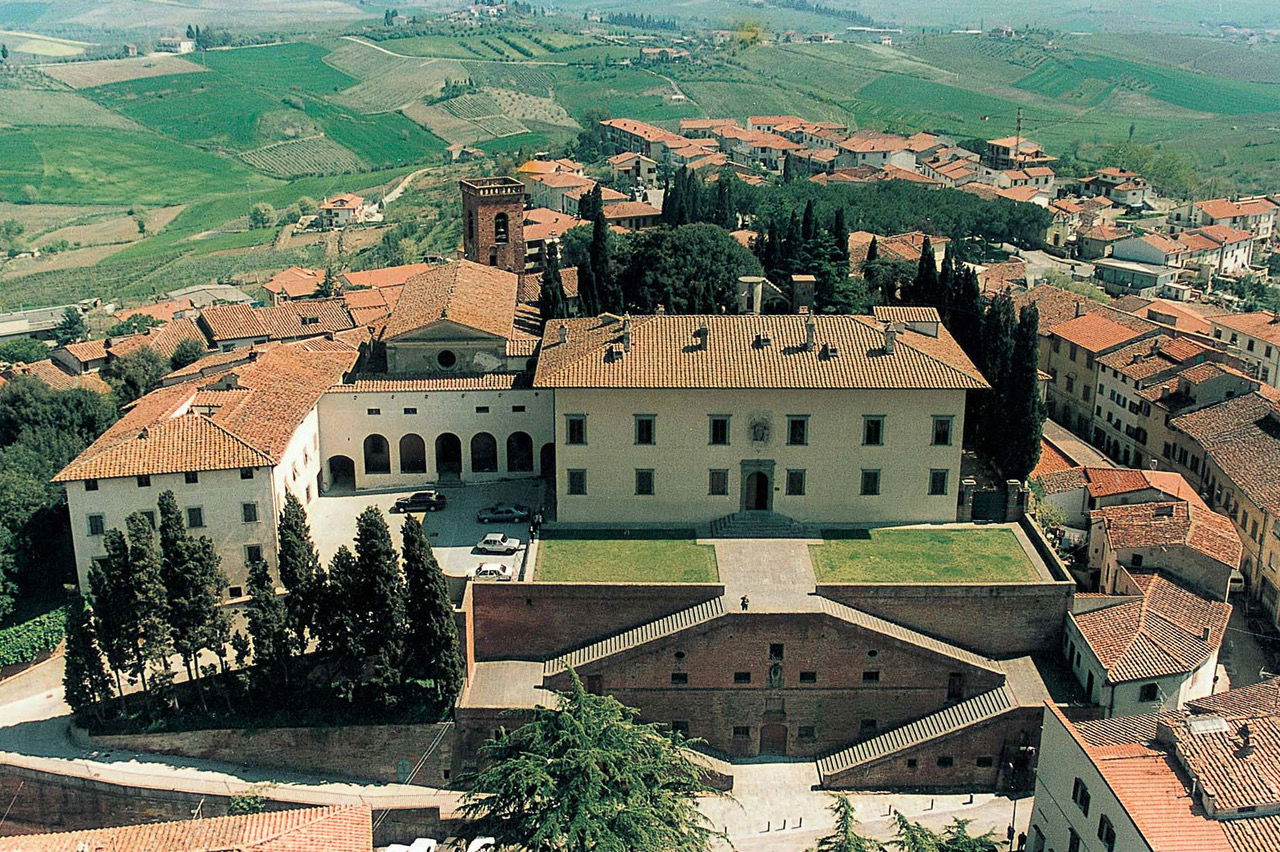 A Medici Villa to visit in Cerreto Guidi near Florence, Italy, image size:1280x852
